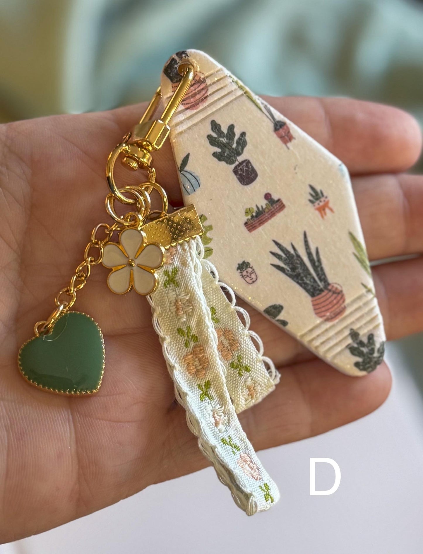 Flower Pot Motel Keychain, Polymer Clay, gold keychain set with flower and heart accents