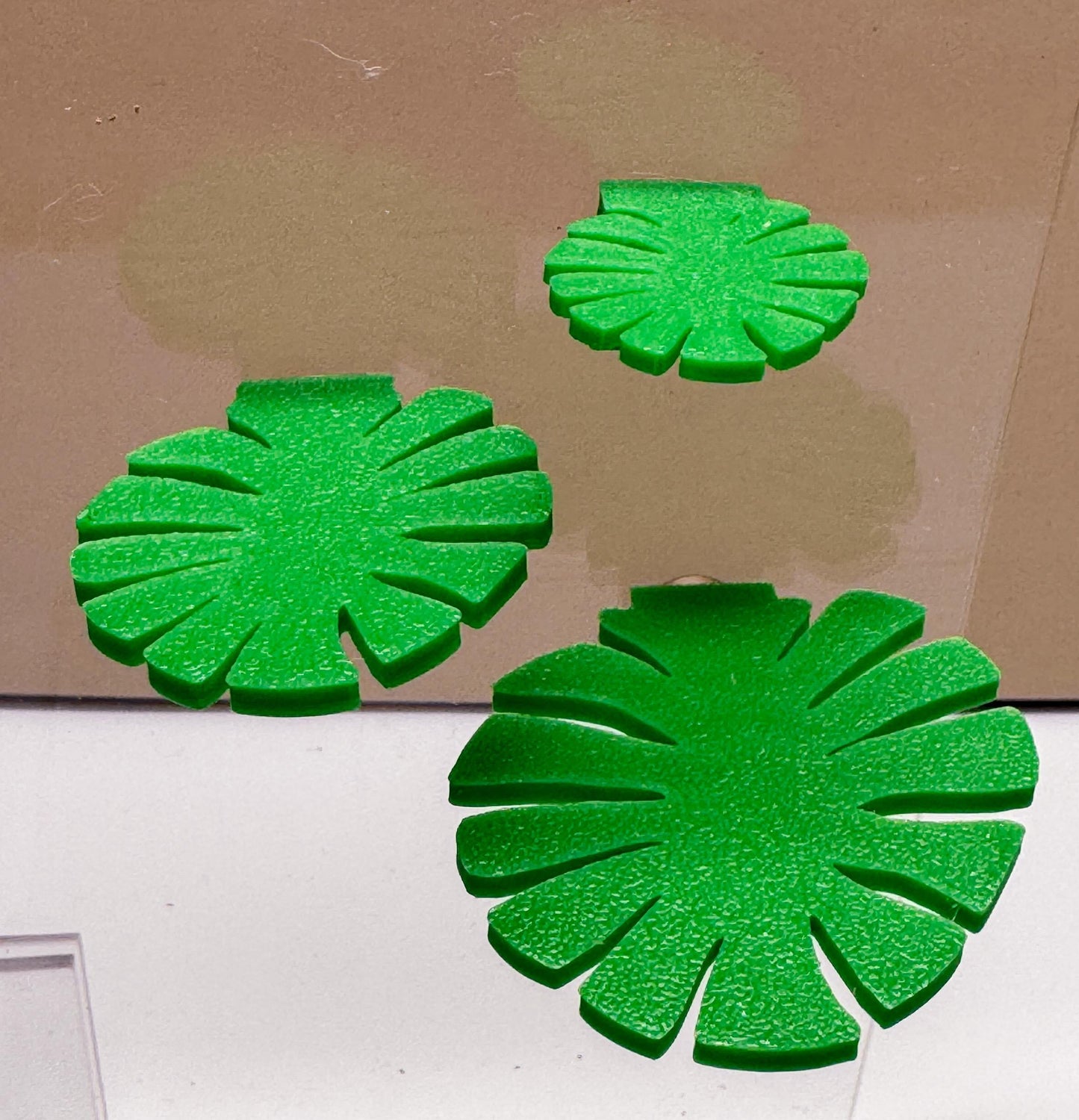 Monstera Leaf Ledge for Jumping Spider enclosure, accessory shelf with magnets, decor for spider habitat