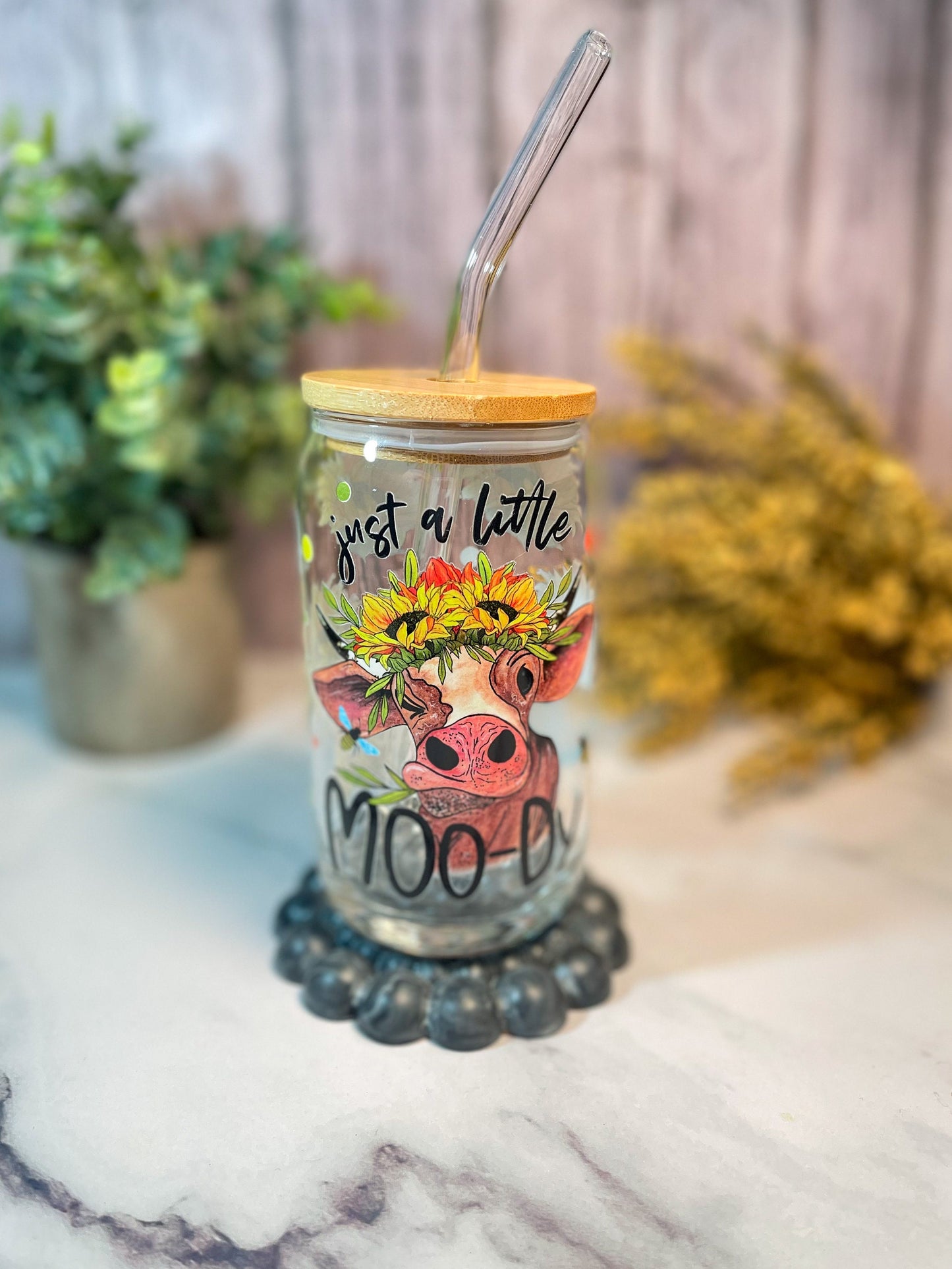 Cow and sunflower 16-ounce glass tumbler with bamboo lid and glass straw