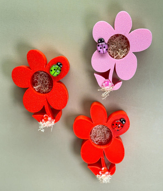 Jumping Spider Flower Magnet Hide,  accessories for enclosure, magnet accessories for spider habitat