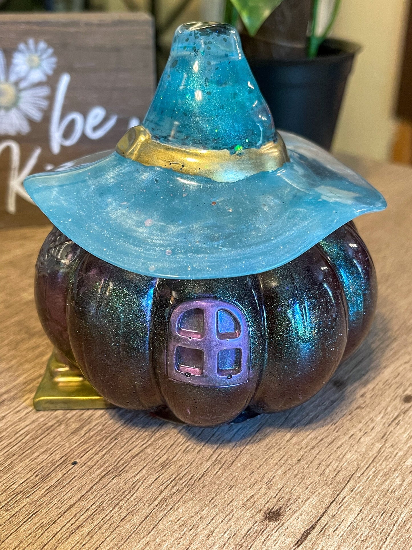 Light up Pumpkin Jar with witches hat