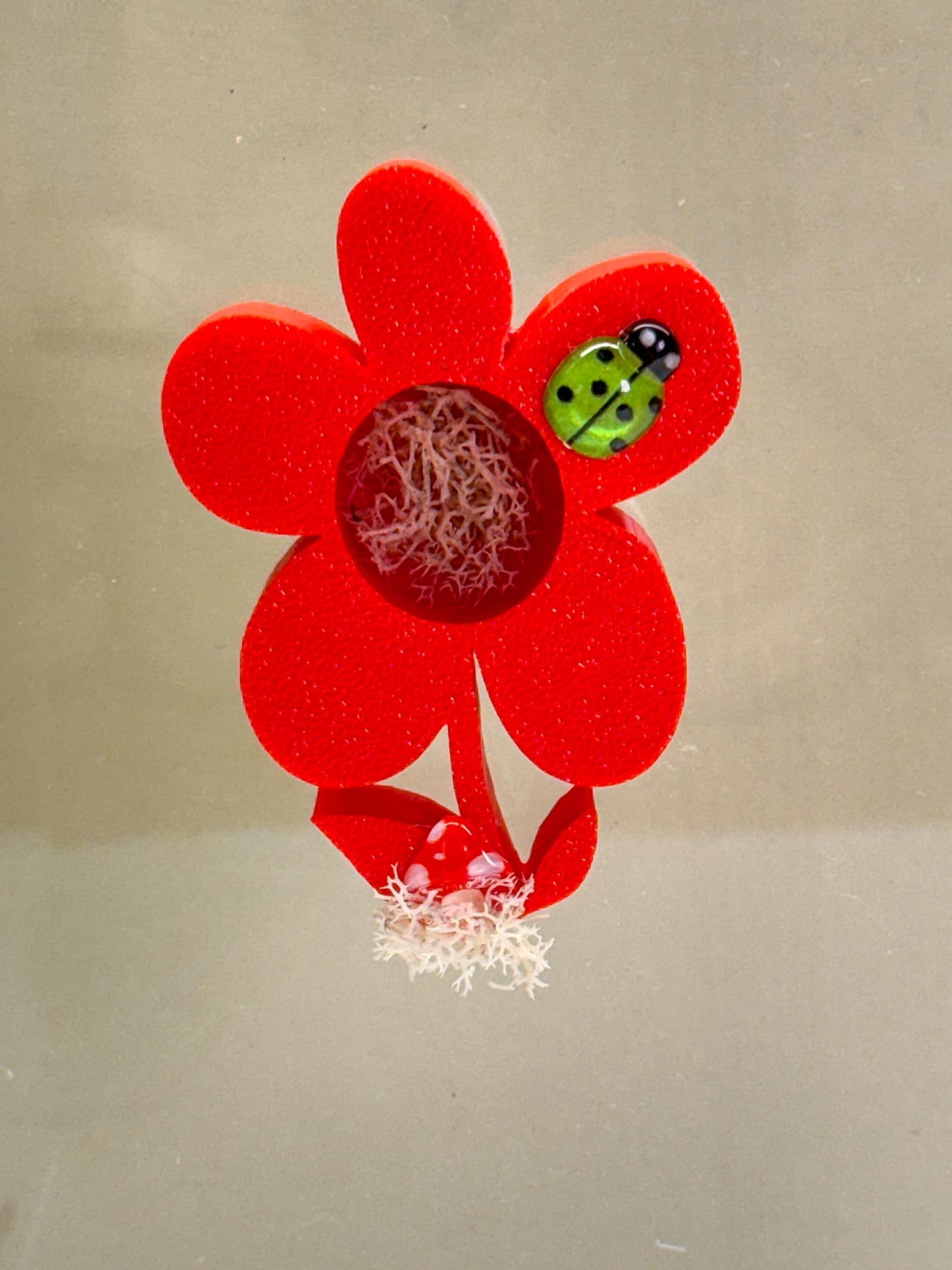Jumping Spider Flower Magnet Hide,  accessories for enclosure, magnet accessories for spider habitat