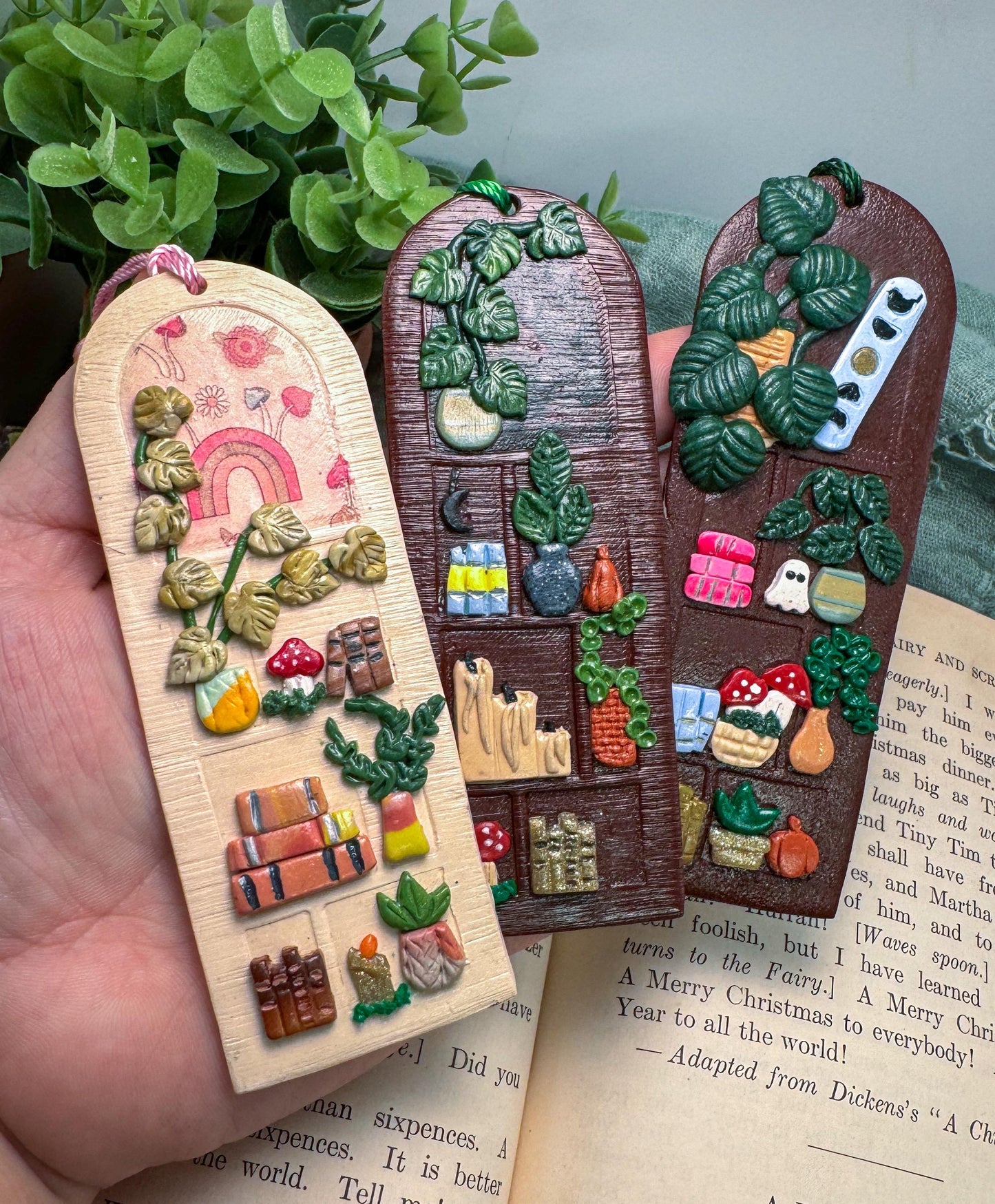 Handmade Polymer Clay Bookshelf Bookmark, Plant Decor