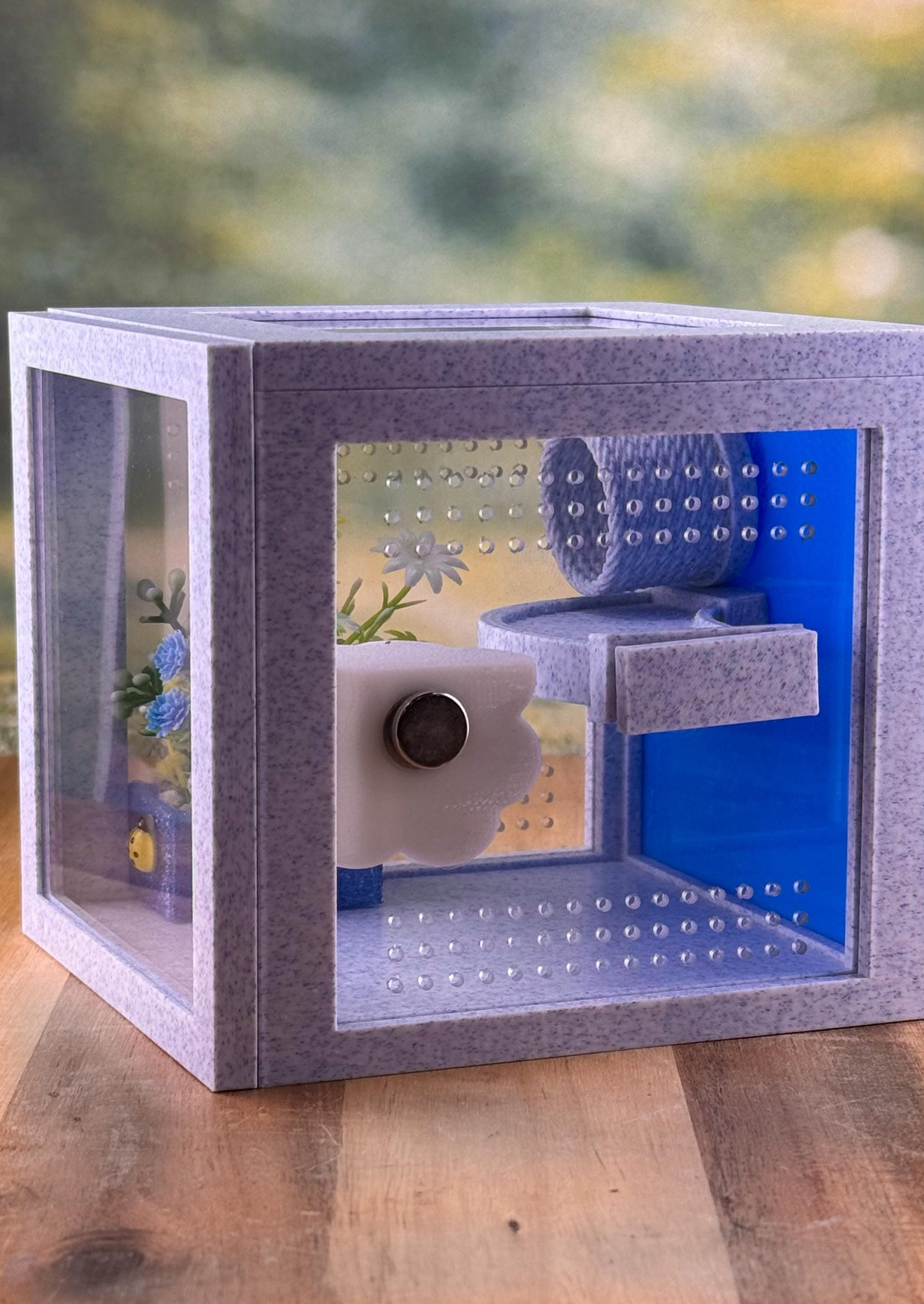 Jumping Spider Enclosure, Front Opening Habitat (4.5x4.5x4.25) Blue Marble