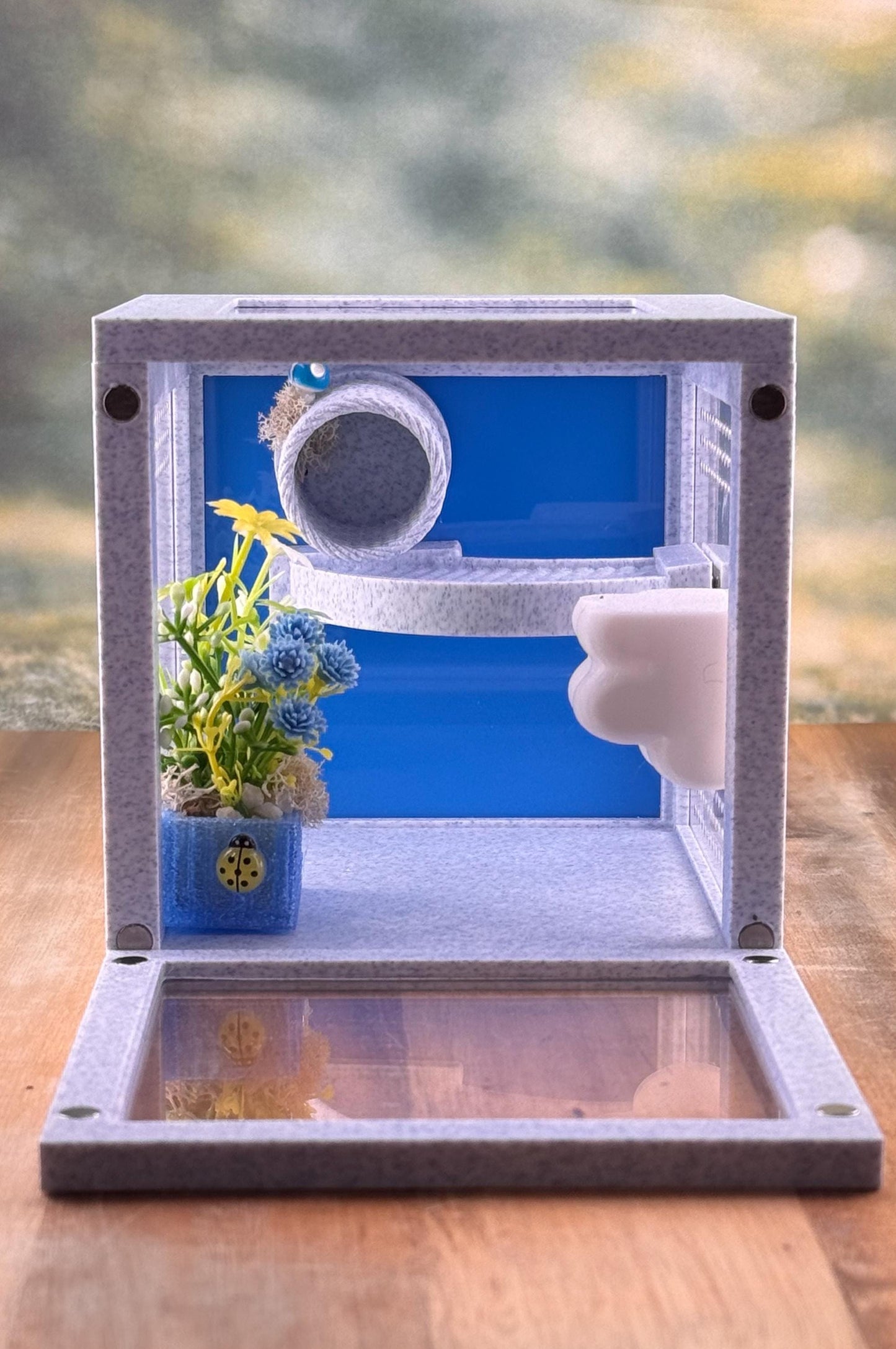 Jumping Spider Enclosure, Front Opening Habitat (4.5x4.5x4.25) Blue Marble