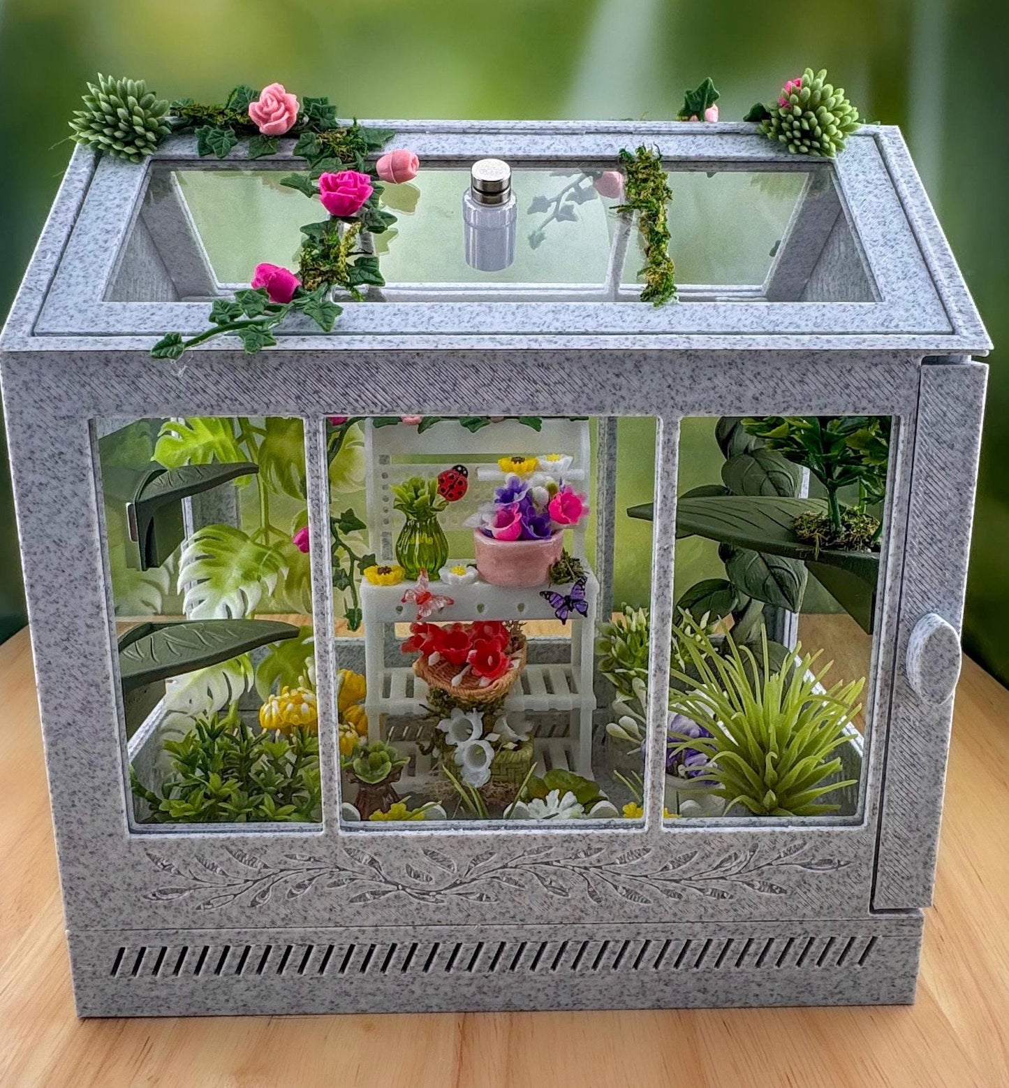 Decorated Greenhouse Jumping Spider Enclosure, Magnetic Front and top opening - Black Marble