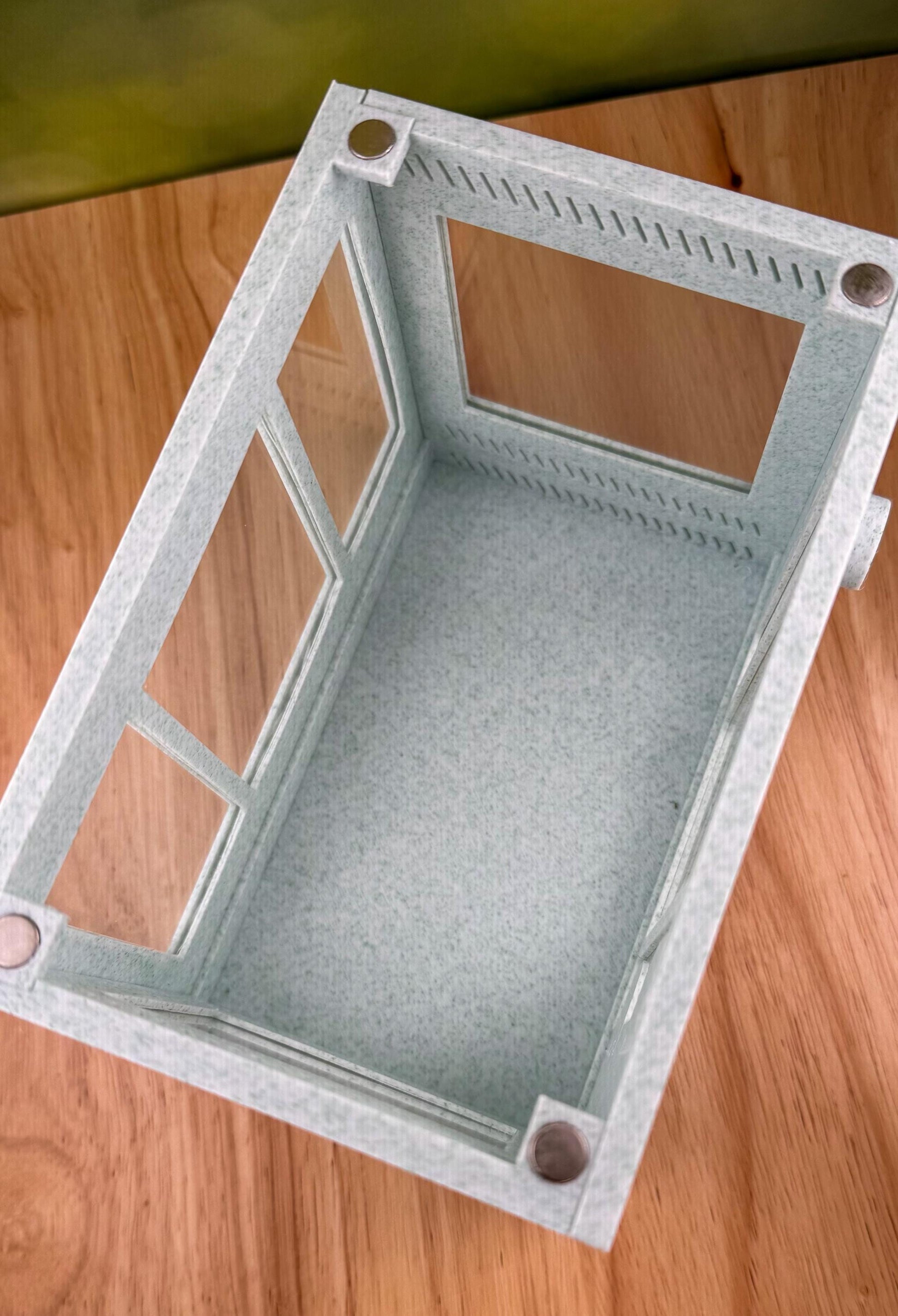 Decorated Greenhouse Jumping Spider Enclosure, Magnetic Front and top opening - Green Marble