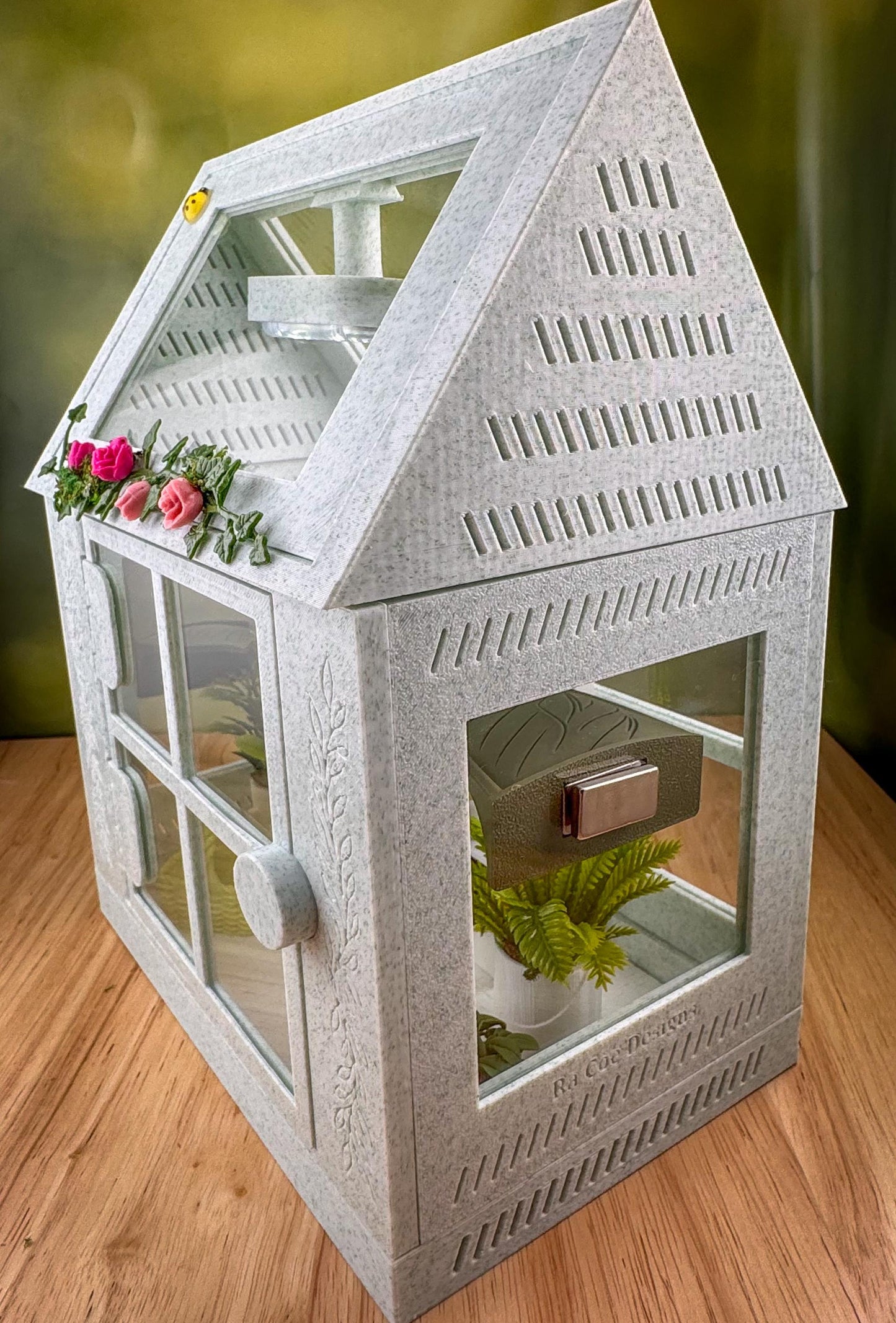 Decorated Jumping Spider greenhouse Enclosure, Magnetic Front and top opening - Green Marble