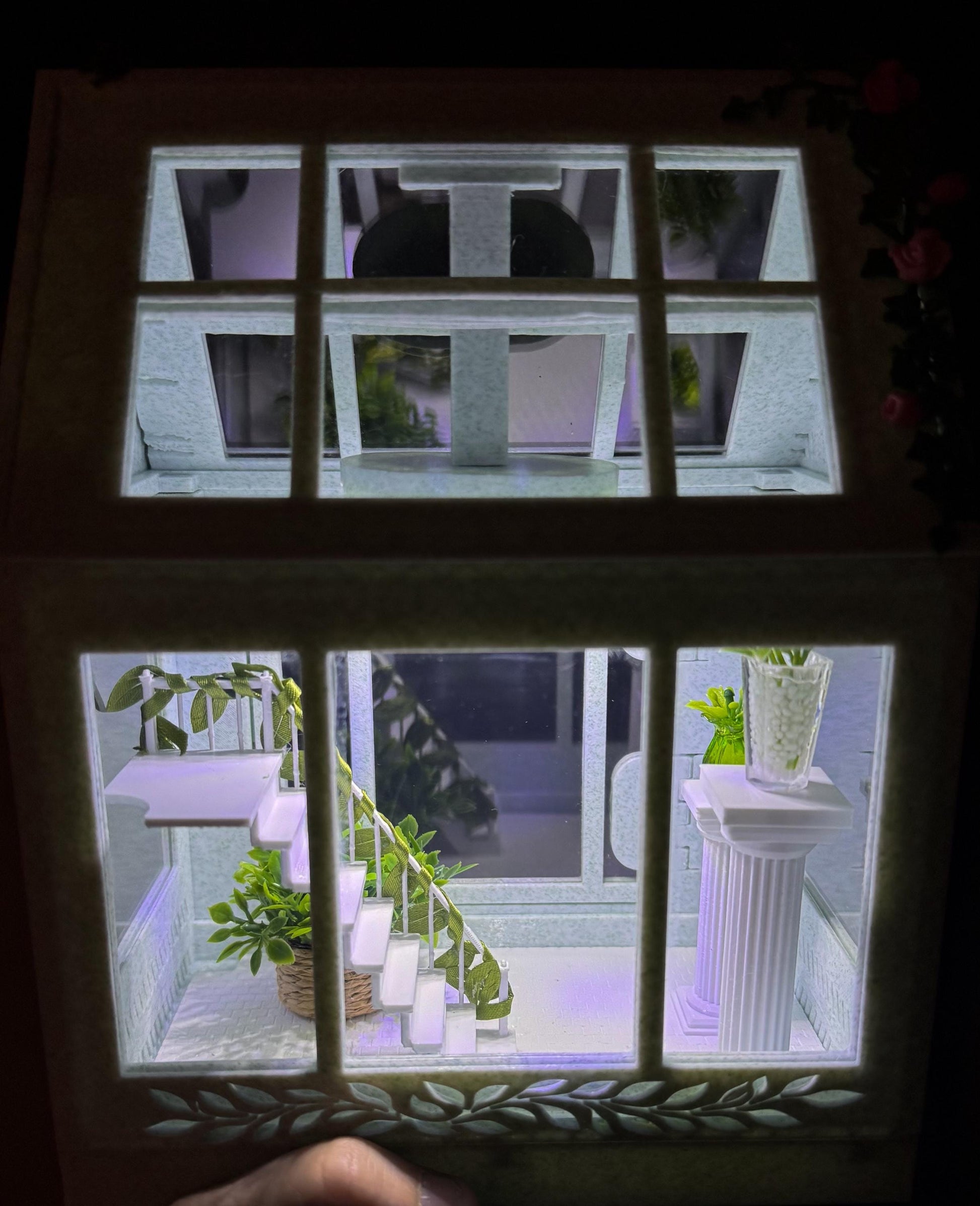 Decorated Greenhouse Jumping Spider Enclosure, Magnetic Front and top opening - Green Marble