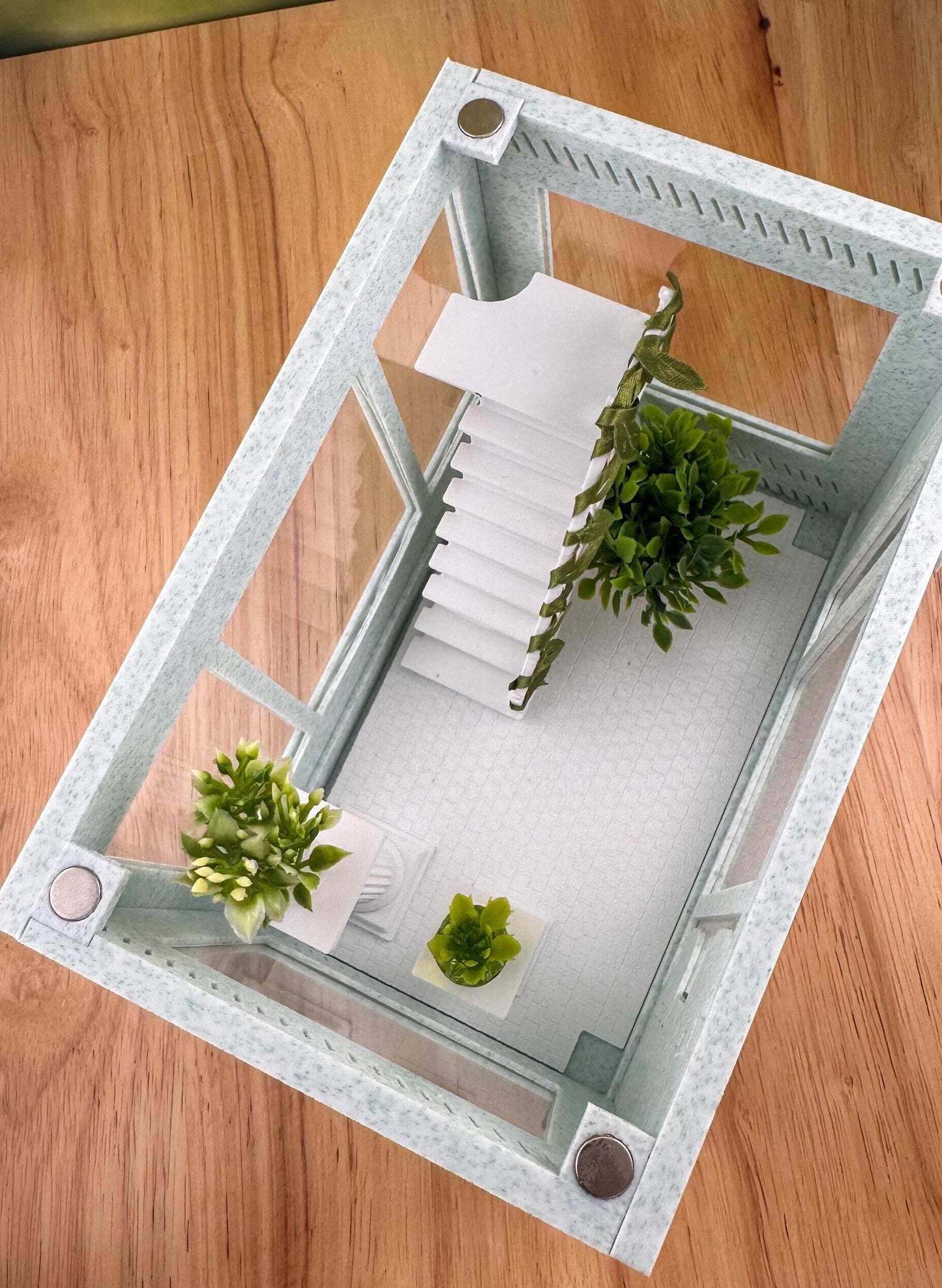 Decorated Greenhouse Jumping Spider Enclosure, Magnetic Front and top opening - Green Marble