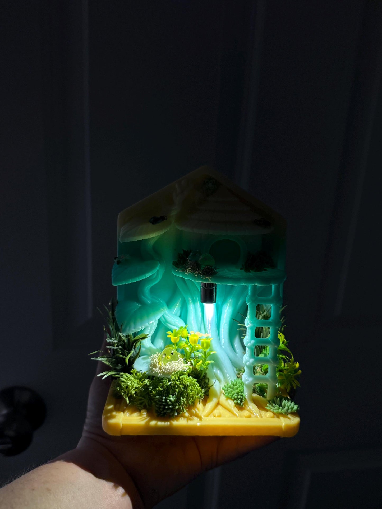 Jumping Spider Accessory. Fairy Treehouse Playground LED light