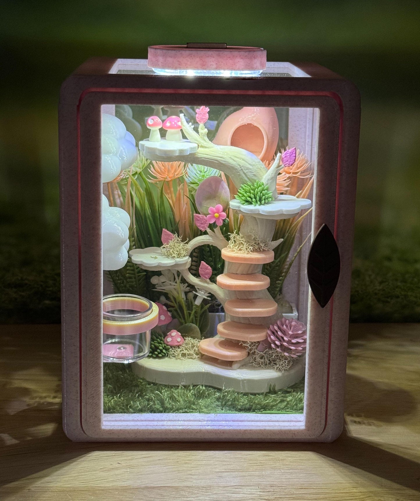 CUSTOM **Jumping Spider Enclosure, Front Opening Habitat (4.8x5x6.5) Pink Marble and Blue