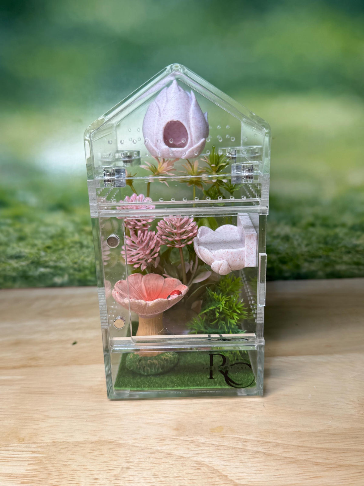 Decorated Acrylic Jumping Spider Enclosure, Magnetic Top and Front Opening Habitat, Small, 3x3x6